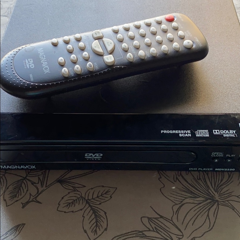 🛑LAST CHANCE🛑Magnavox DVD Player with remote